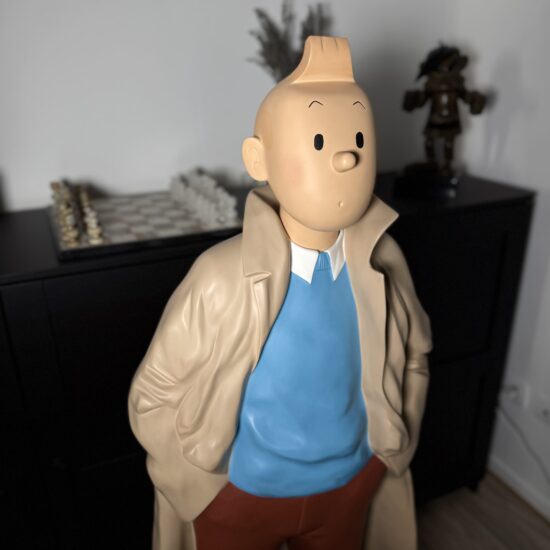 Figurine Family - Grand Tintin imperméable - Leblon Delienne