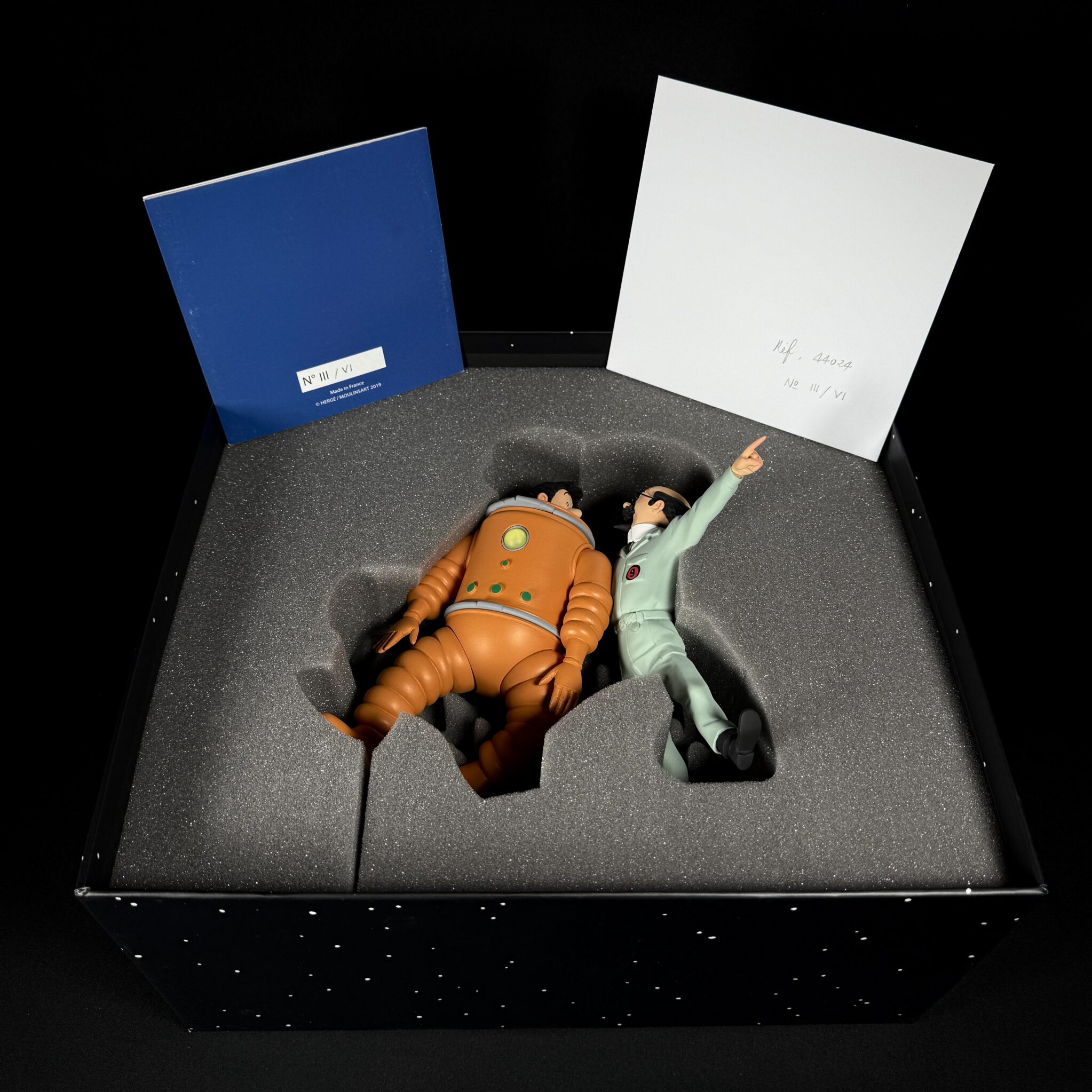 Figurine Family – Haddock et tryphon lunaire – Fariboles Figurine Family - Haddock et tryphon lunaire - Fariboles