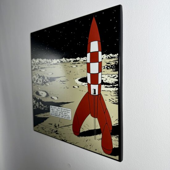 Figurine family - Tintin plaque émaillée lune - Emaillerie Belges