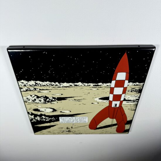 Figurine family - Tintin plaque émaillée lune - Emaillerie Belges