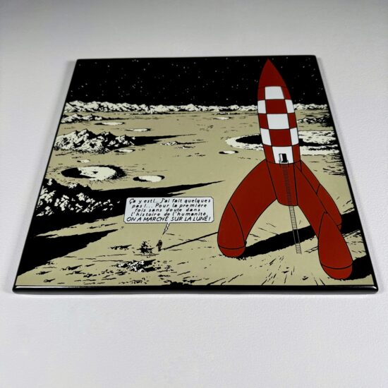 Figurine family - Tintin plaque émaillée lune - Emaillerie Belges