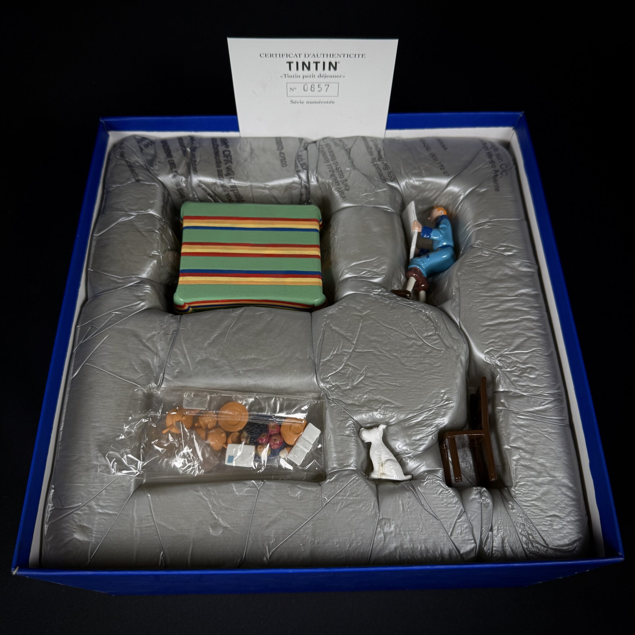 Figurine family – Tintin petit déjeuner – Pixi Figurine family - Tintin petit déjeuner - Pixi