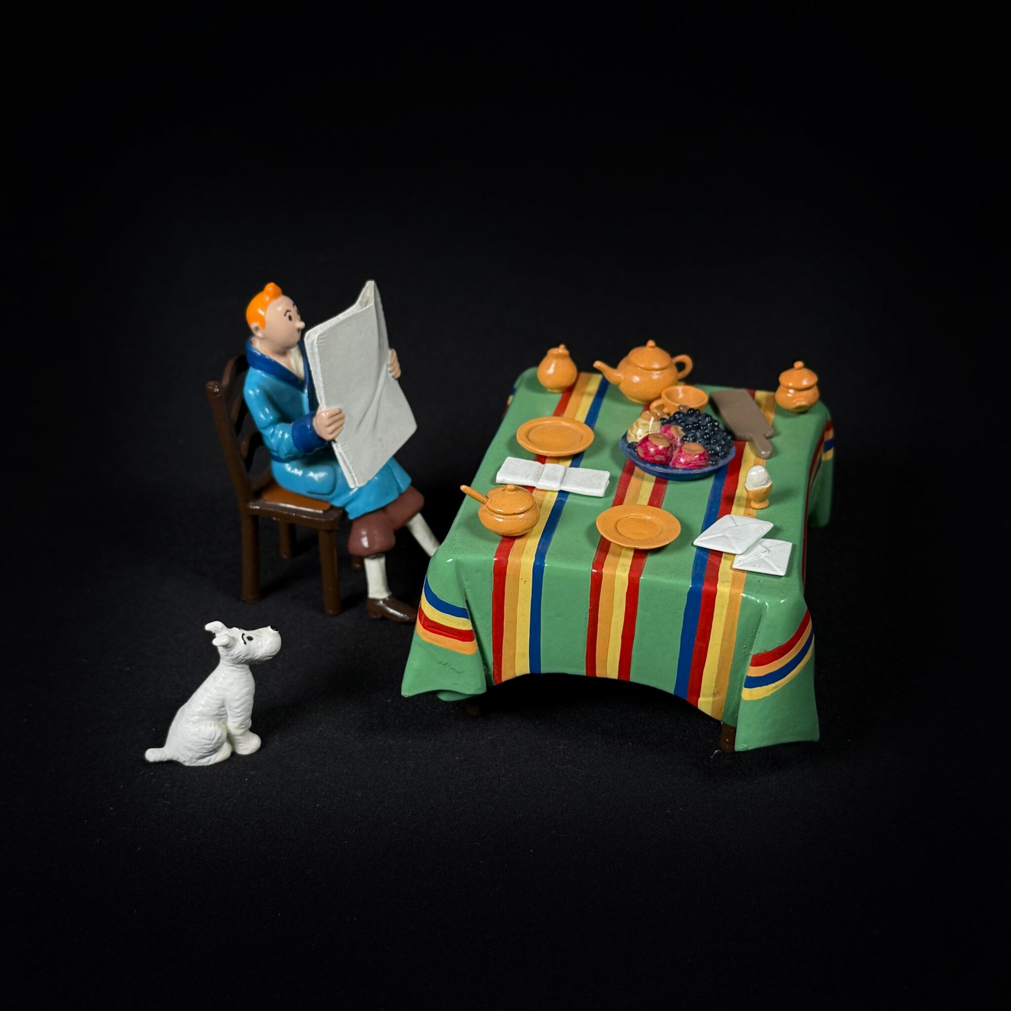 Figurine family - Tintin petit déjeuner - Pixi
