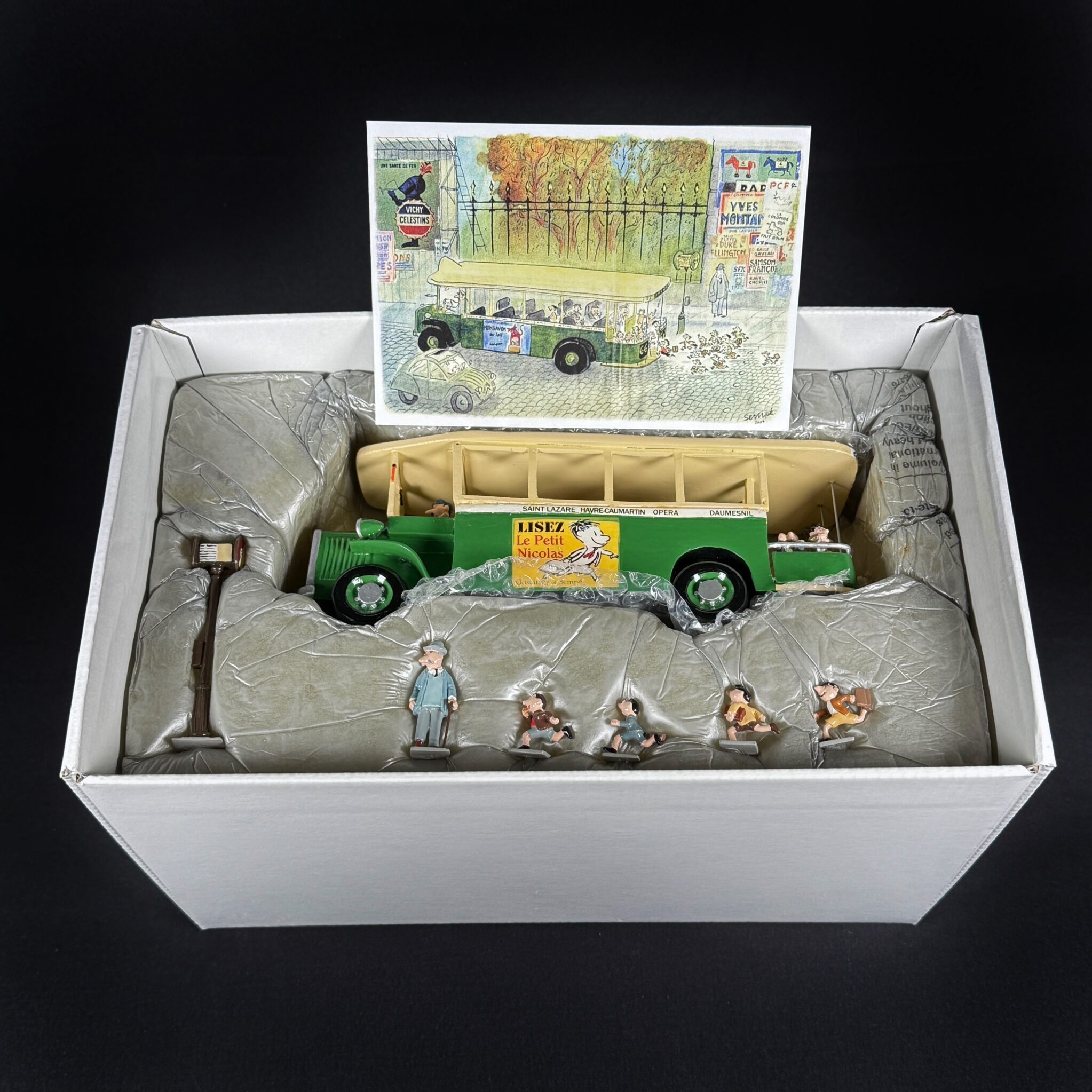 Figurine Family – Bus du petit Nicolas -Pixi Figurine Family - Bus du petit Nicolas -Pixi