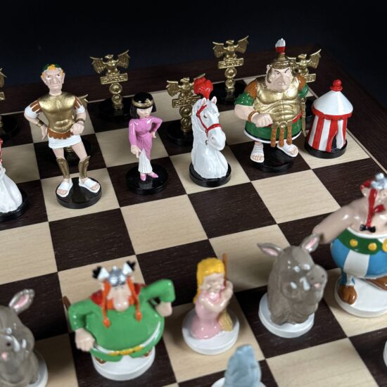 Figurine Family - Grand jeu d'échecs Astérix -Pixi