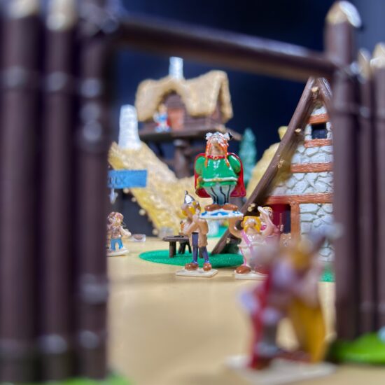 Figurine Family - Village Astérix boîte luxe - Pixi