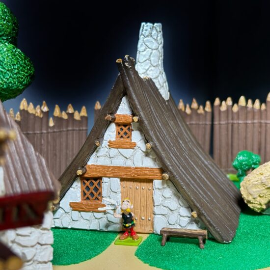 Figurine Family - Village Astérix boîte luxe - Pixi