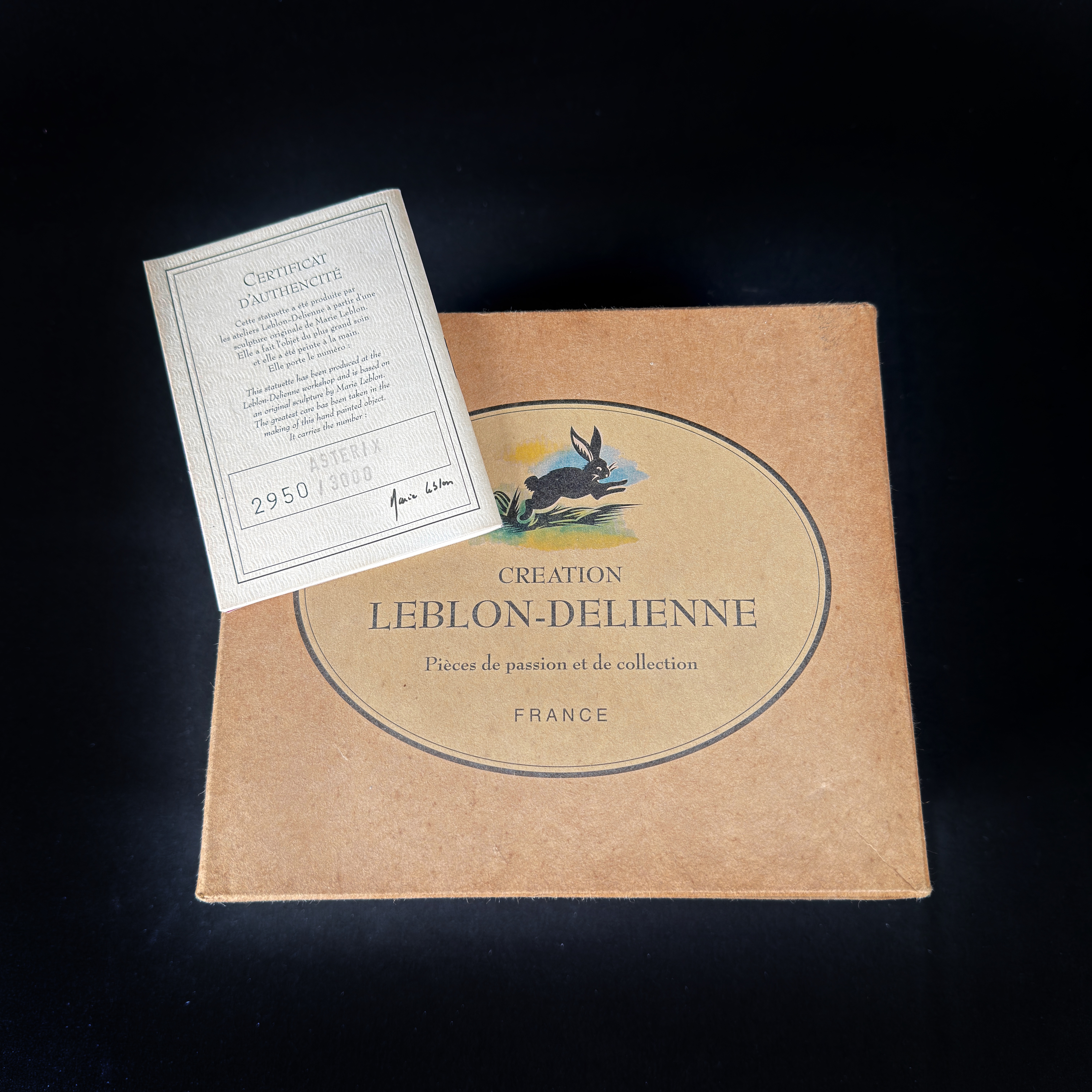 Figurine Family - Astérix boudeur - Leblon Delienne