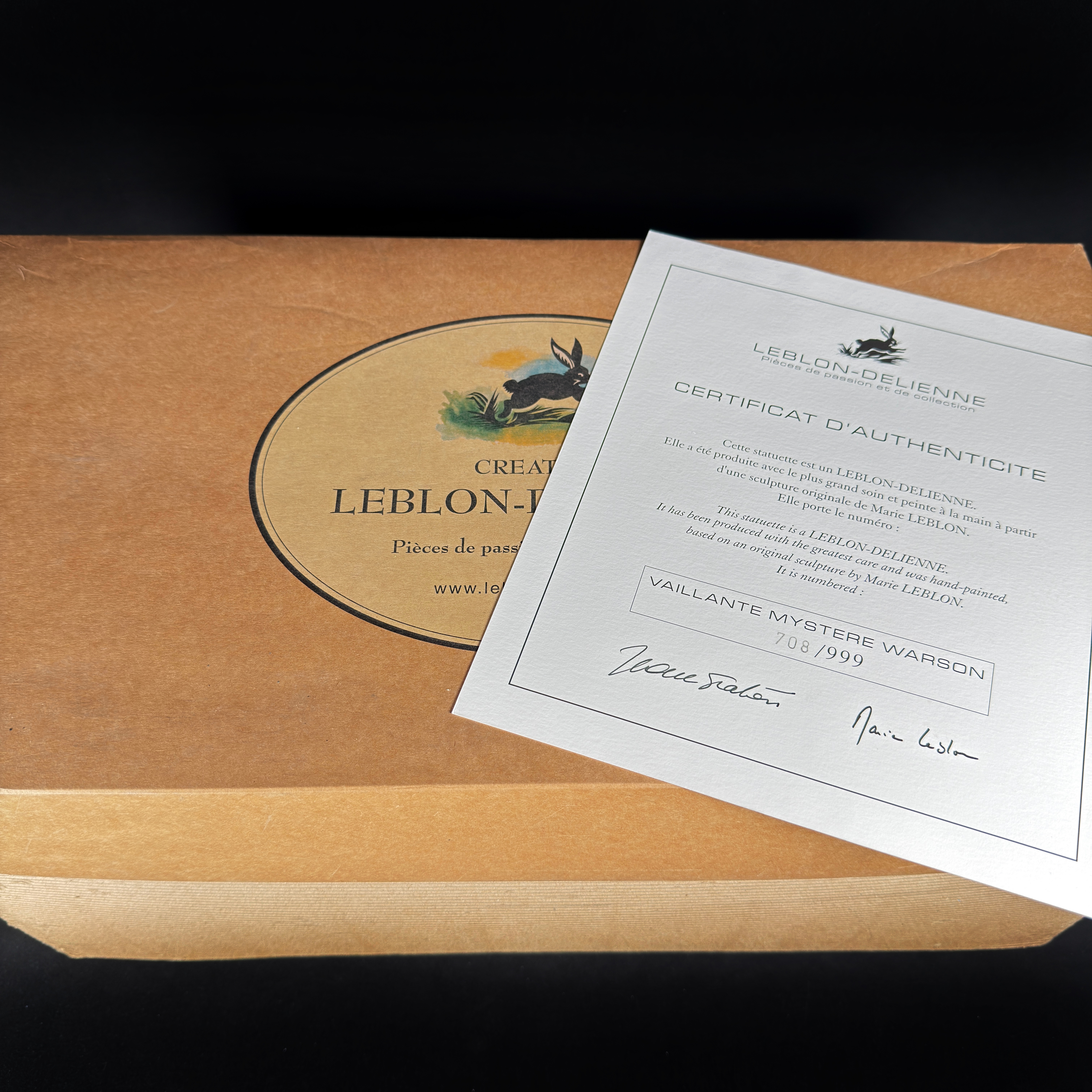 Figurine Family – Vaillante mystère n°10 – Leblon Delienne Figurine Family - Vaillante mystère n°10 - Leblon Delienne