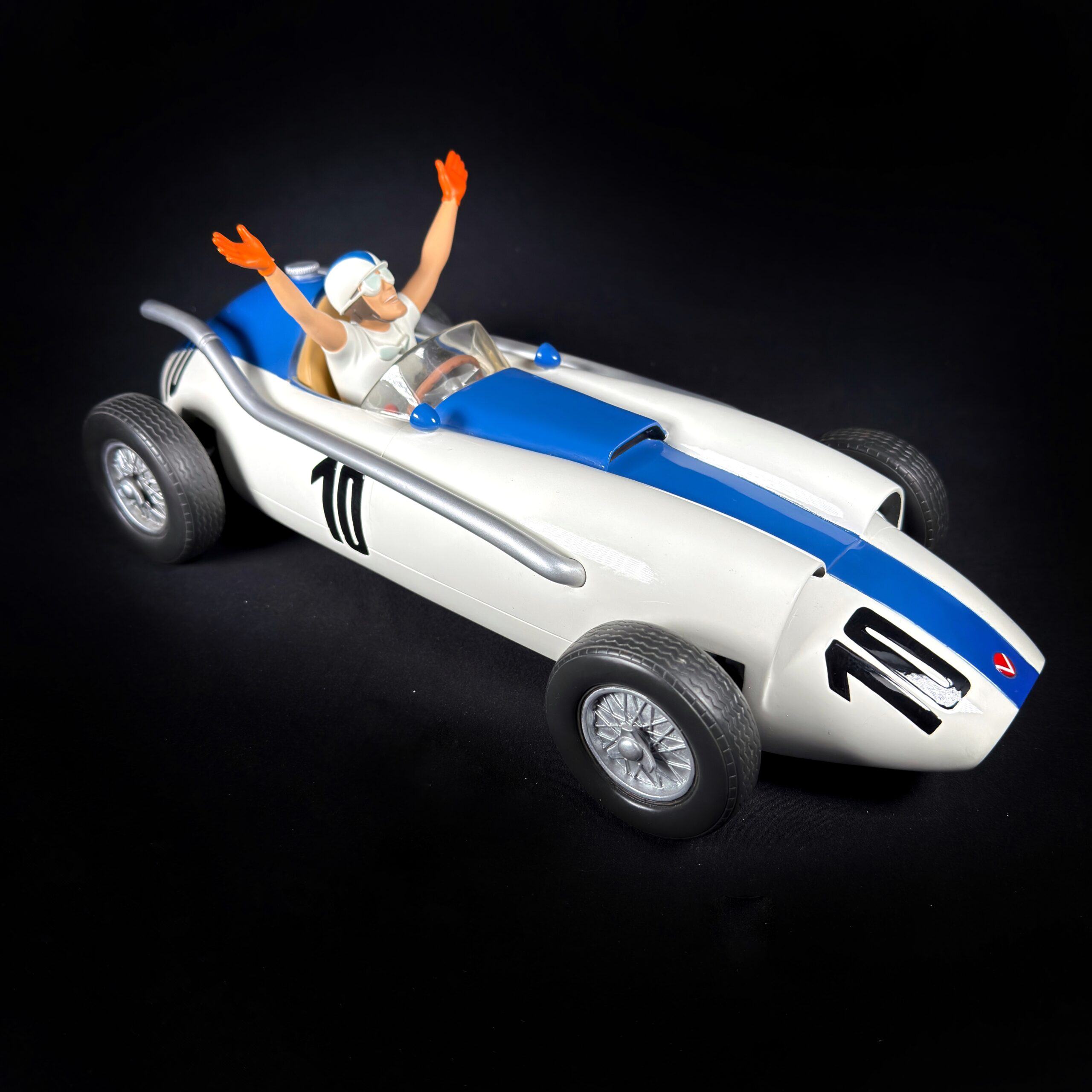 Figurine Family - Vaillante mystère n°10 - Leblon Delienne