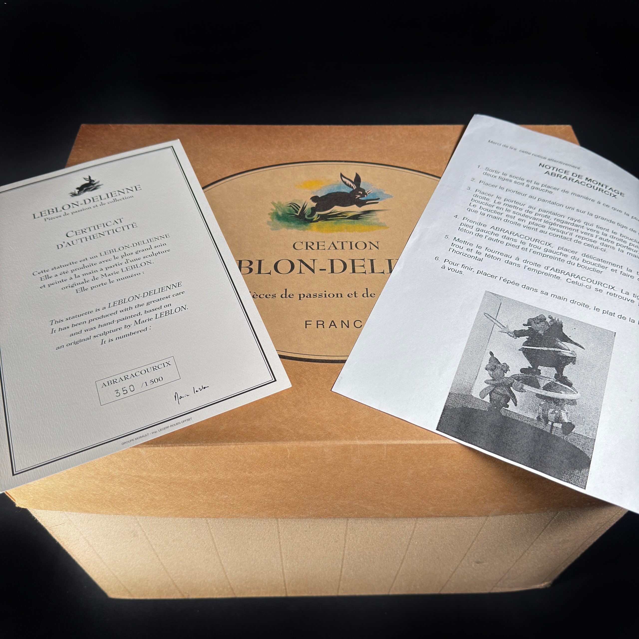 Figurine Family - Abaracourcix et ses porteurs - Leblon Delienne