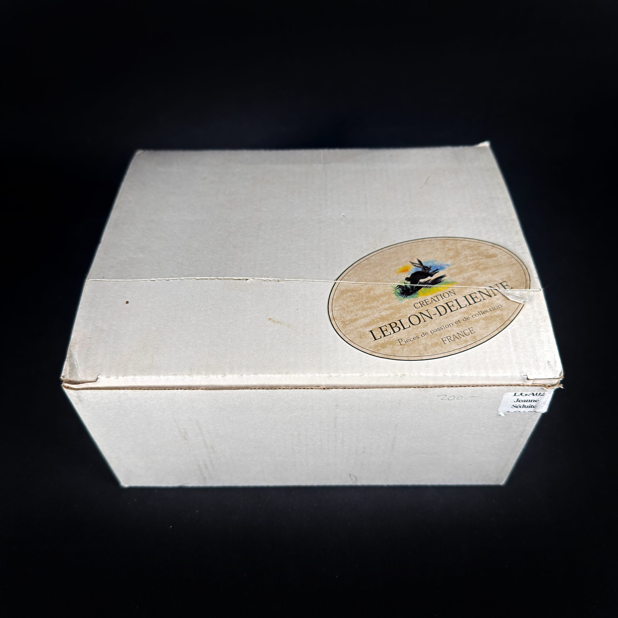 Figurine Family - Mademoiselle Jeanne Séduite - Leblon Delienne