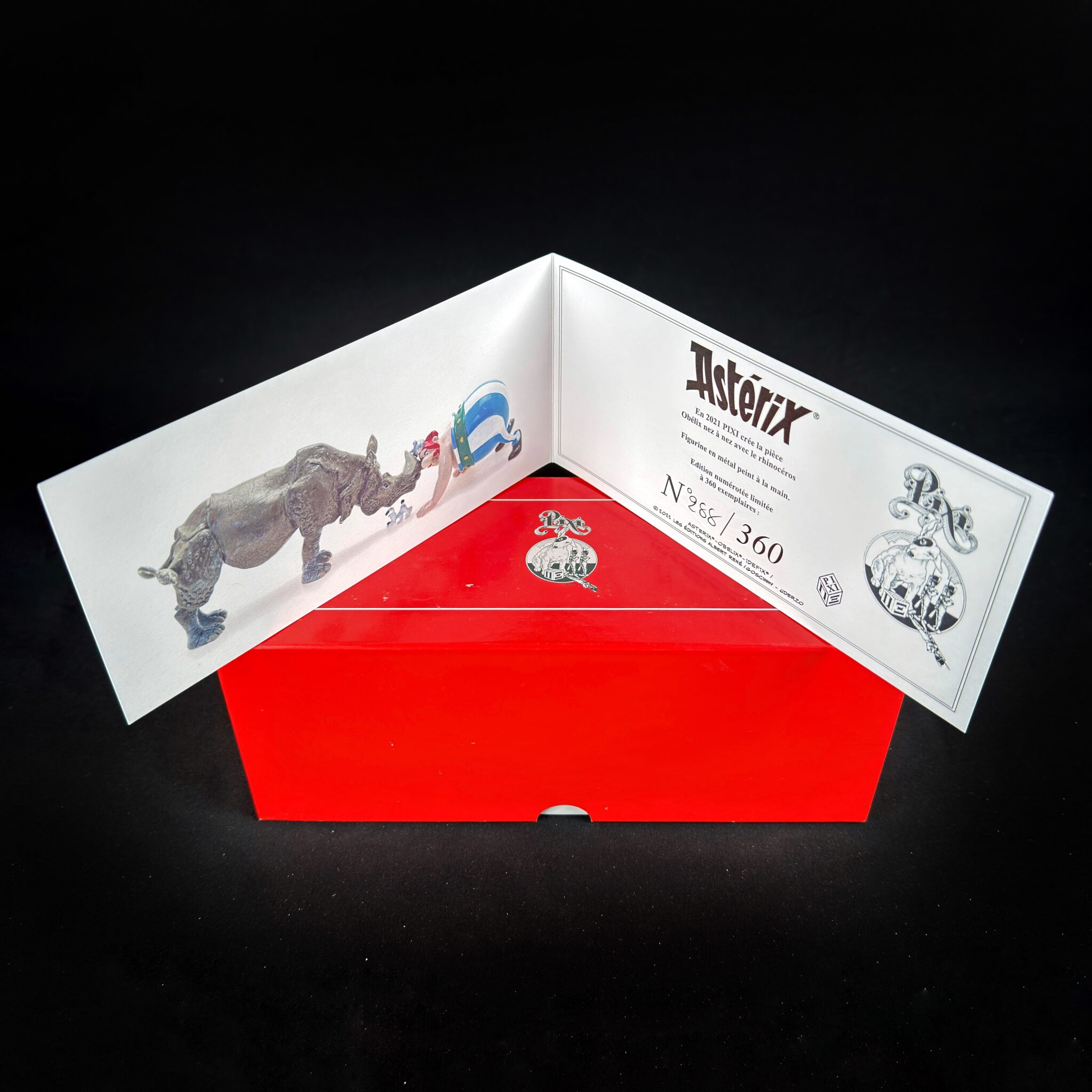 Figurine family – Obélix nez à nez avec le rhinocéros – Pixi Figurine family - Obélix nez à nez avec le rhinocéros - Pixi