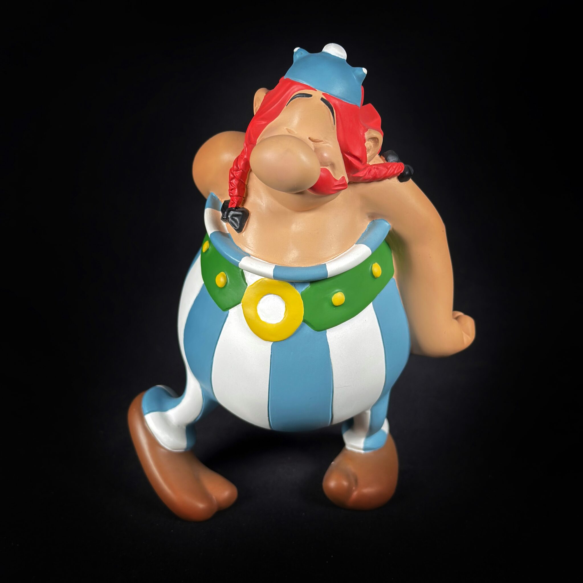 Figurine Family - Obélix offrant des fleurs - Leblon Delienne