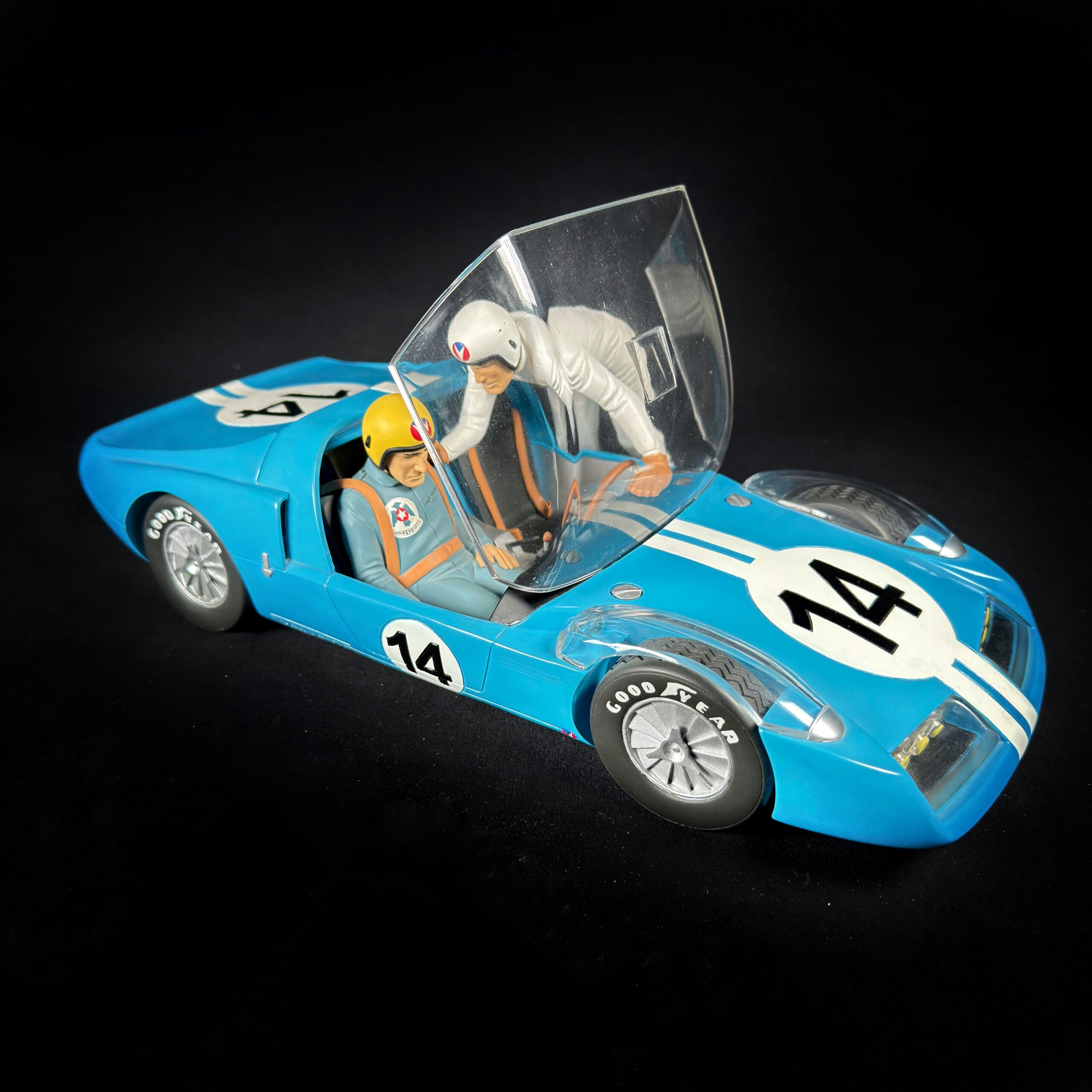 Figurine Family - Sport proto n°14 - Leblon Delienne