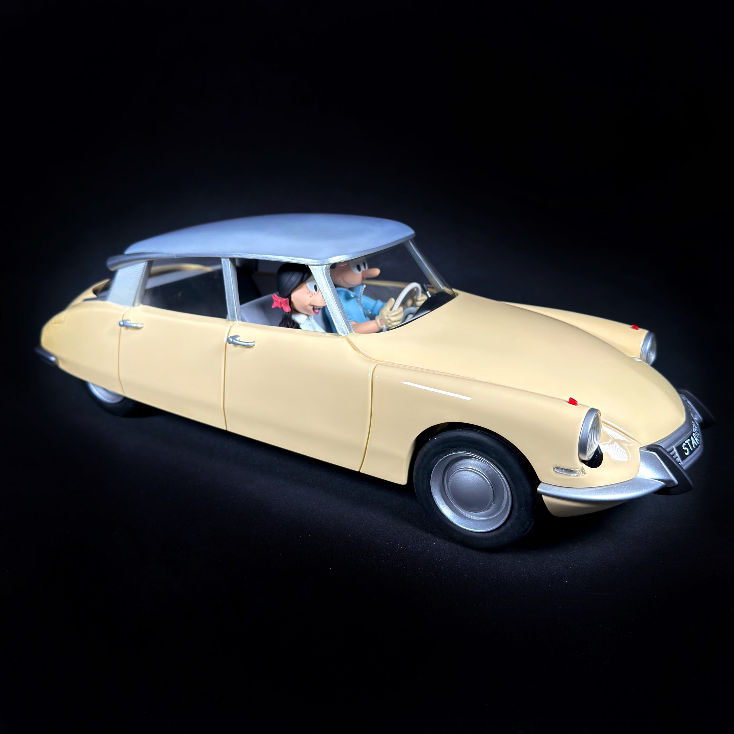 Figurine Family - Citroën DS de 1961 de Sophie et Starter