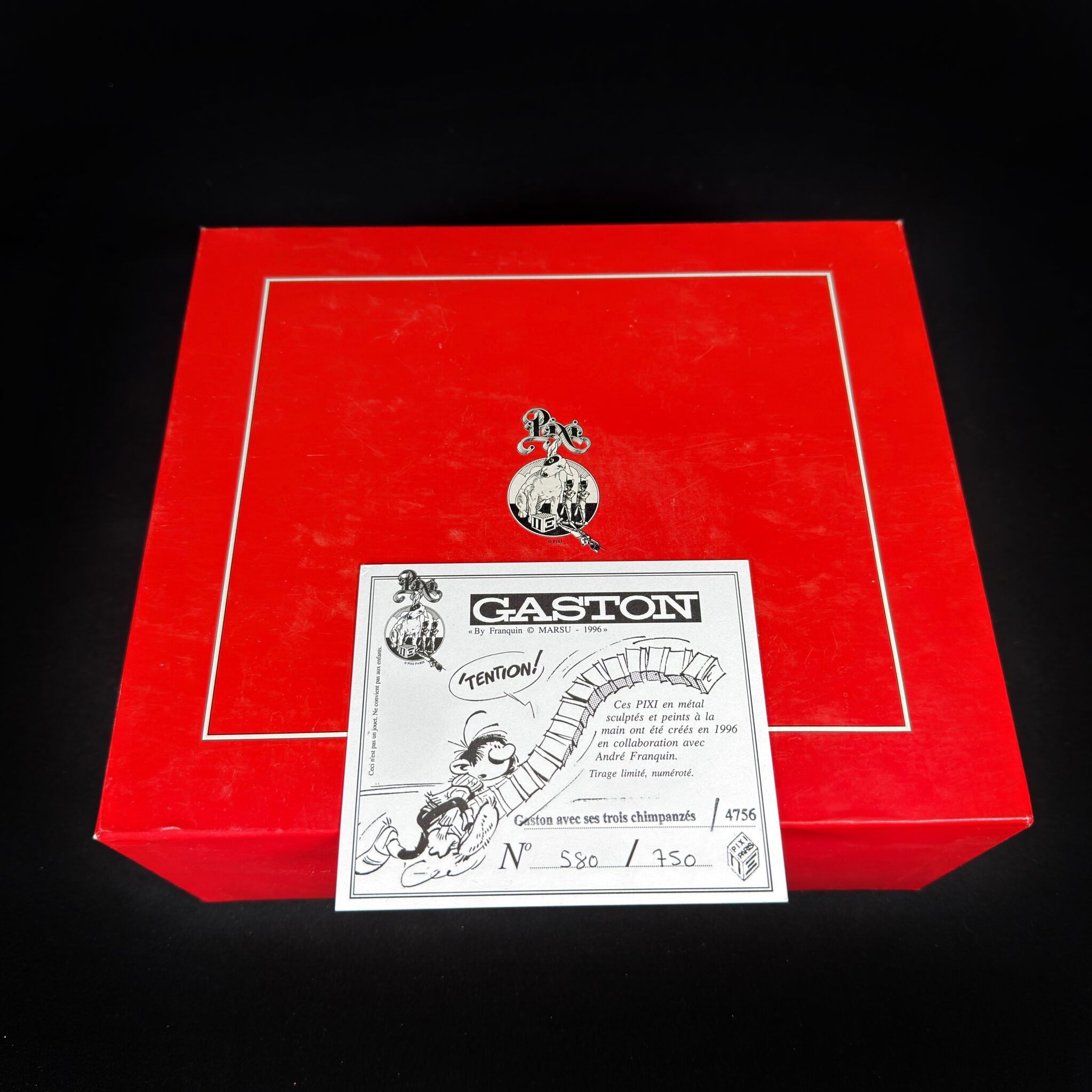 Figurine Family – Gaston et ses 3 chimpanzés – Pixi Figurine Family - Gaston et ses 3 chimpanzés - Pixi