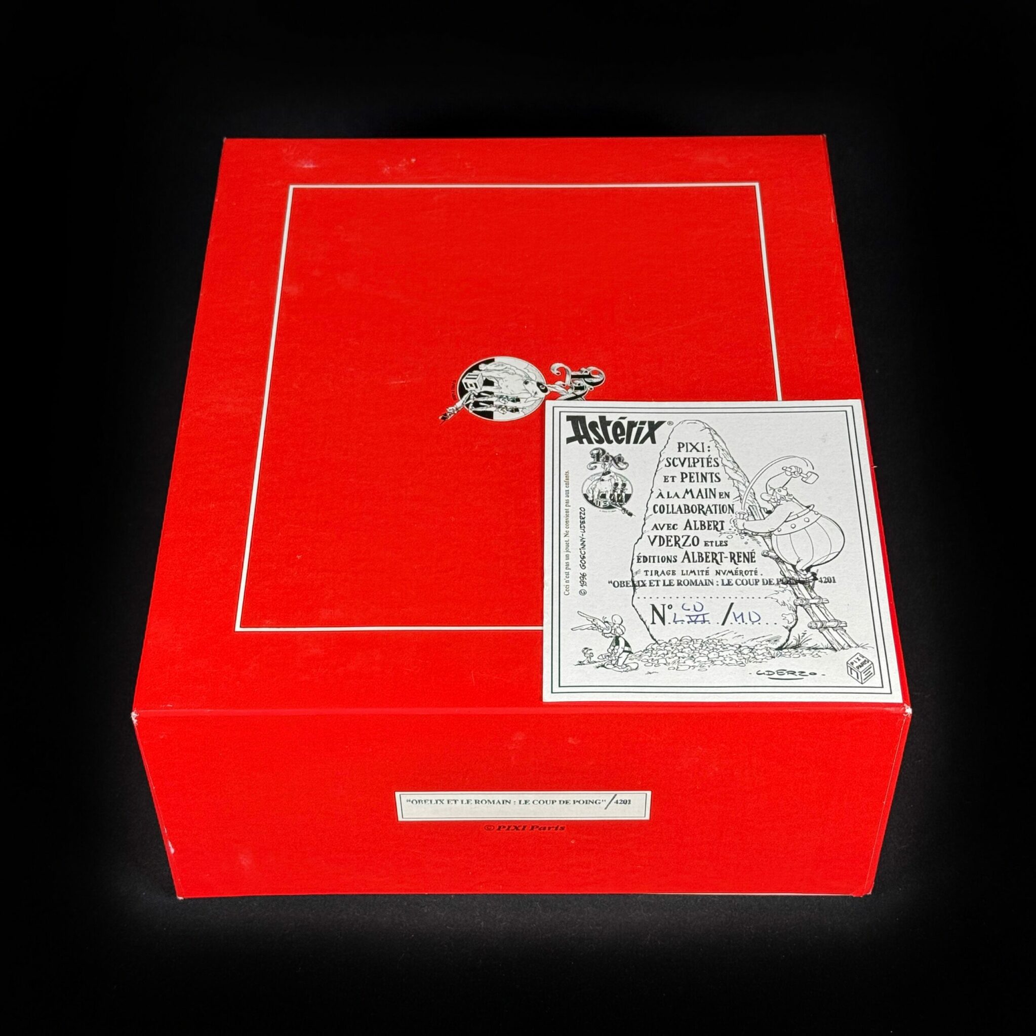 Figurine Obélix et le romain : le coup de poing pixi - Figurines Family