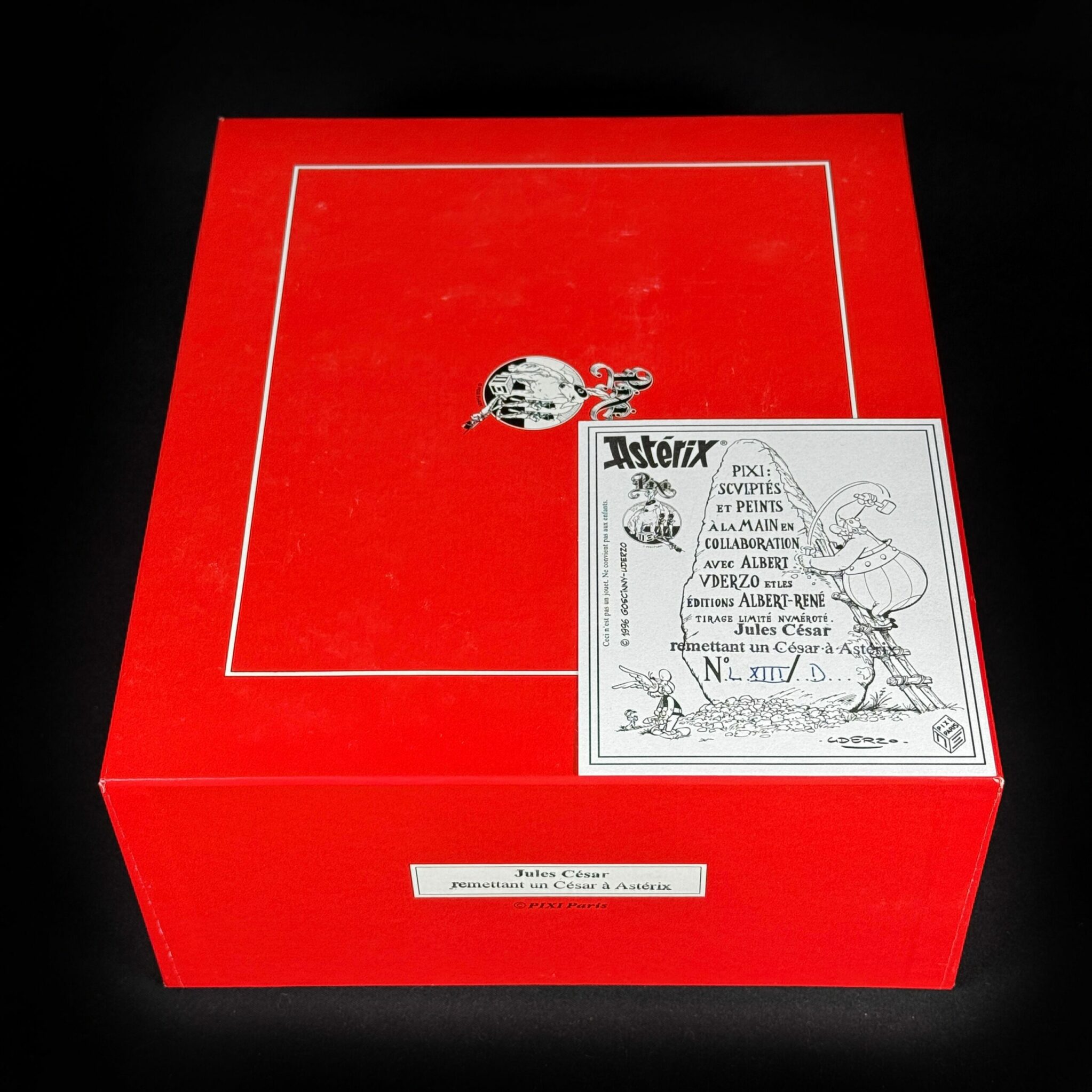 Figurine pixi César