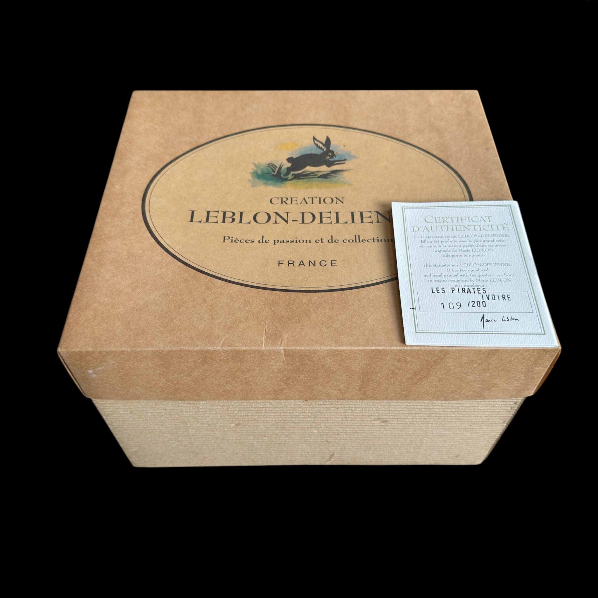 Figurine les pirates naufragés leblon delienne