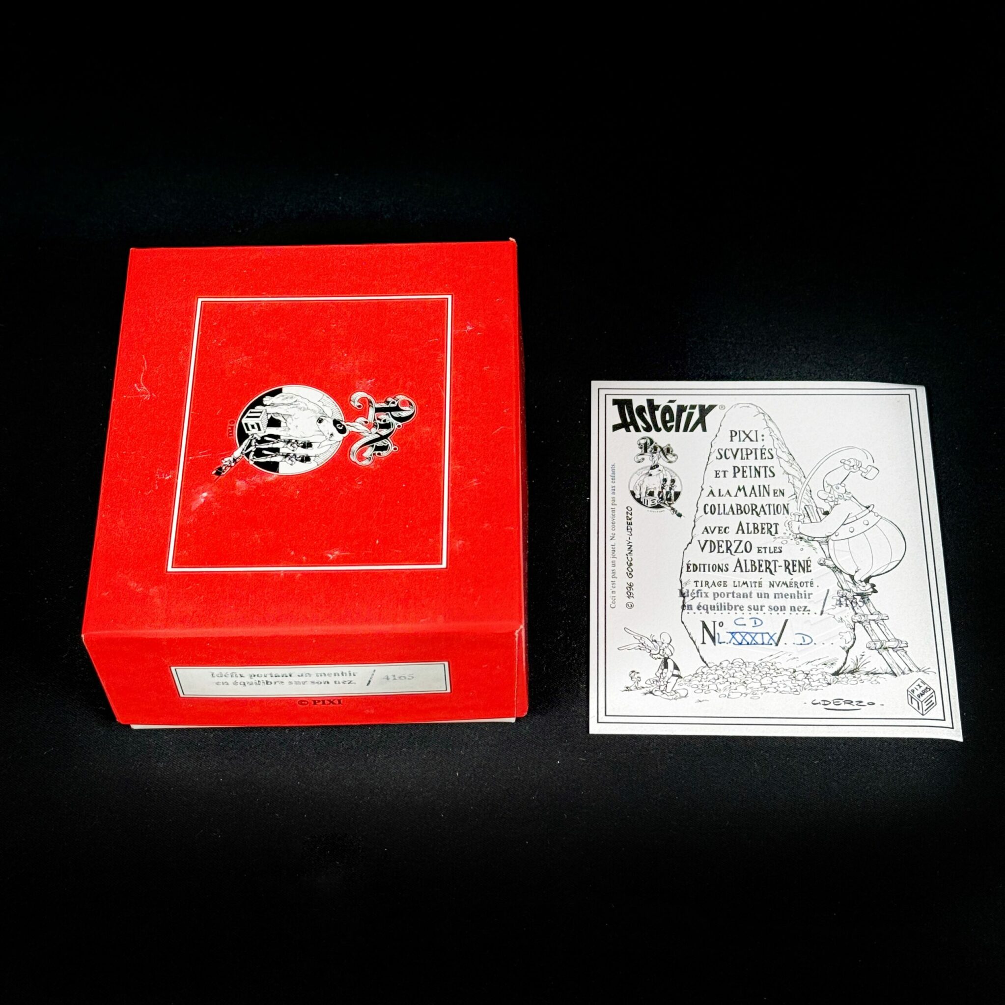 Figurine idéfix pixi