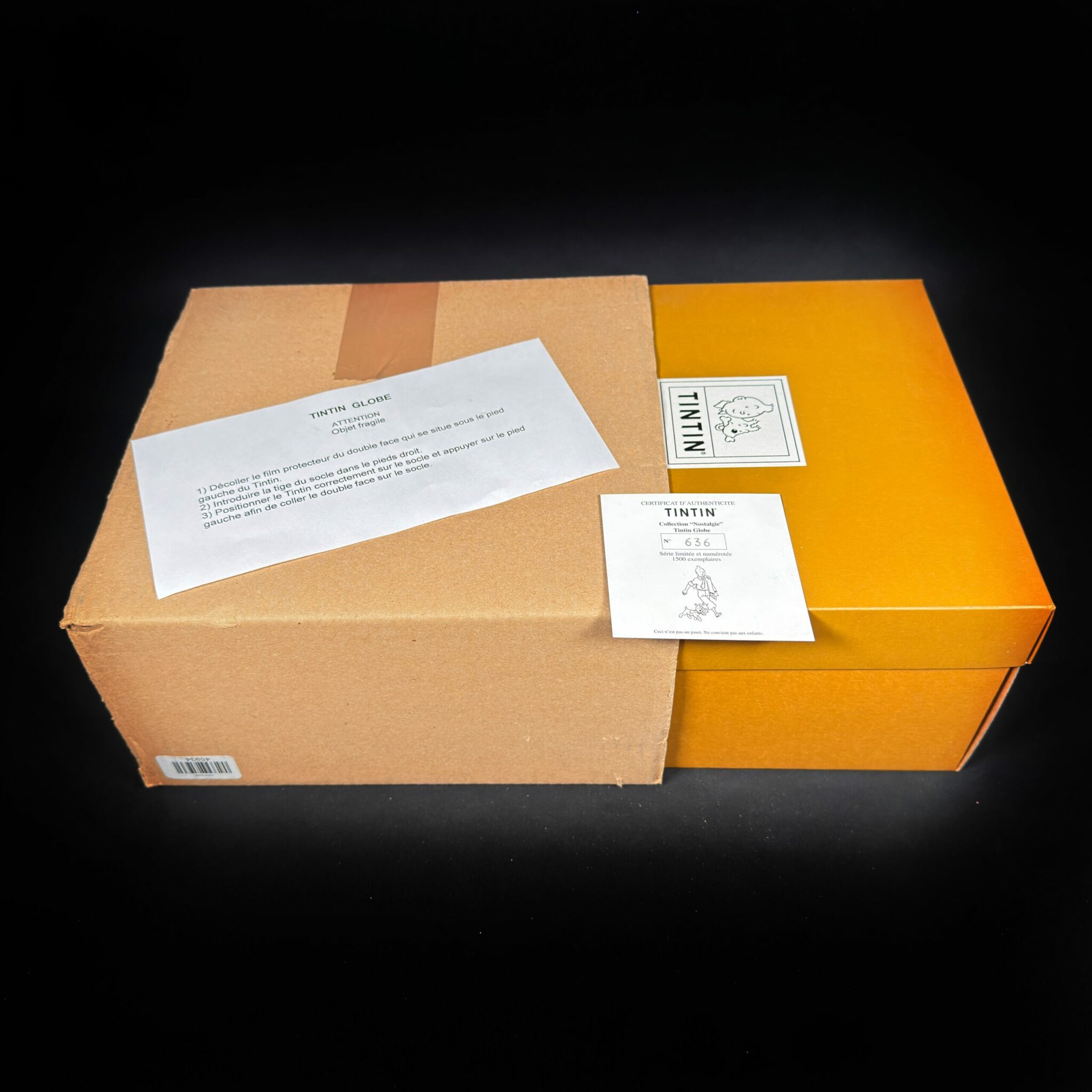 Tintin globe trotter Leblon Delienne – Figurines Family Figurine Tintin Leblon Delienne