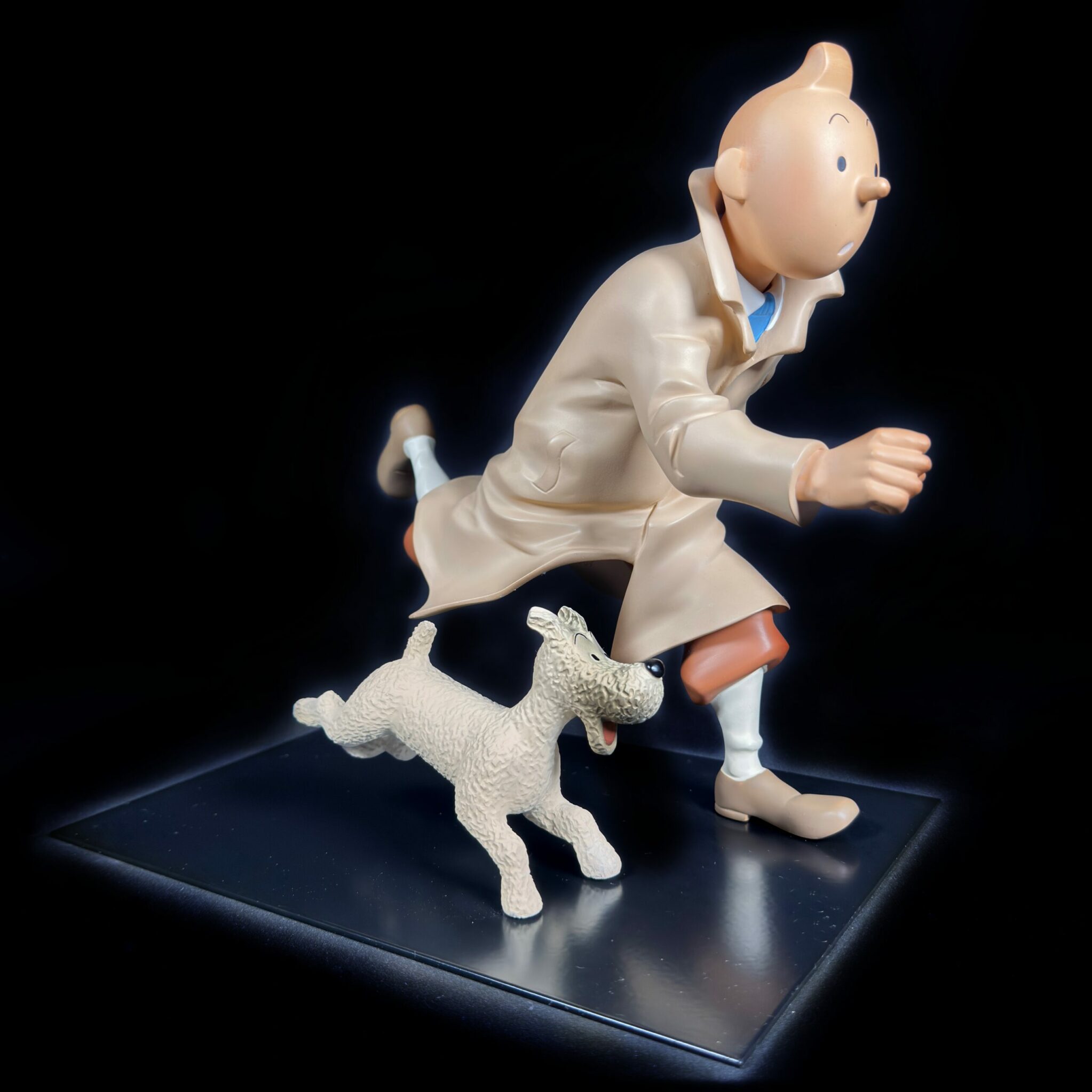 Tintin et Milou running Leblon Delienne - Figurines Family