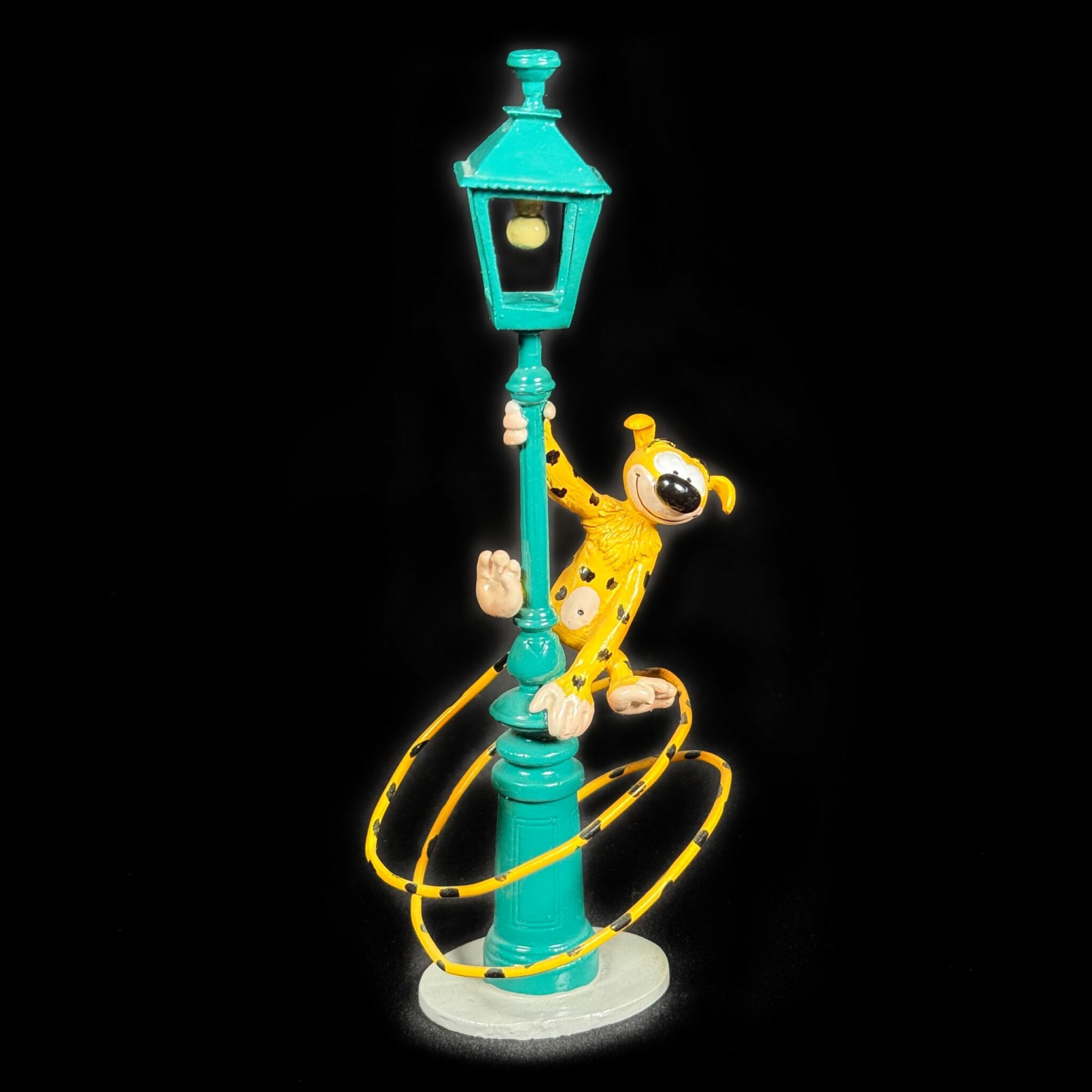 Le Marsupilami sur le lampadaire - Figurines Family