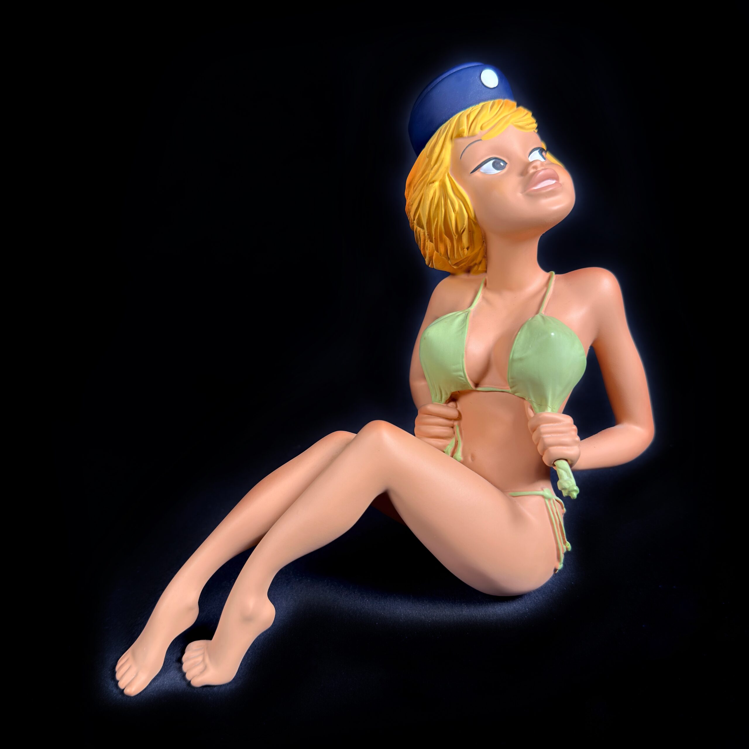 Natacha en maillot de bain Leblon - Figurines Family